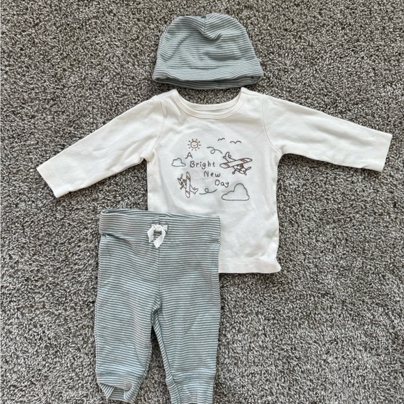 Baby 3 Piece Outfit Set Top Pants Hat Size 3 Months Airplane graphic long sleeve - Picture 2 of 6